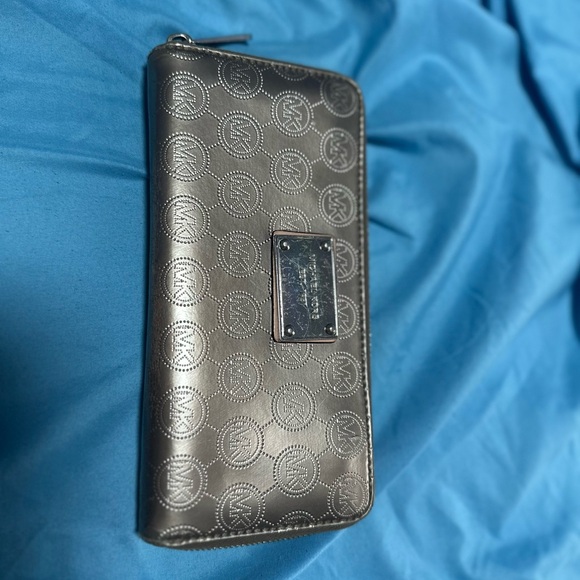 Michael Kors Gray Men's Wallet - Picture 3 of 4